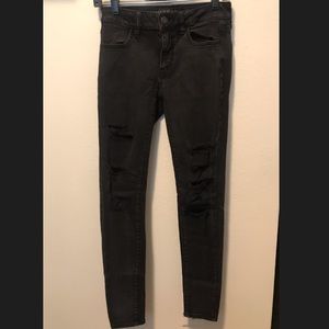 American Eagle Sz:4R Low rise Ripped black jogging